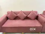 Elegant Sofa Set with Plush Seating - Excellent Condition