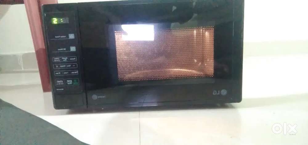 Brand new lg microwave oven