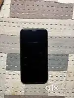 iPhone XR - 64 GB 96% battery