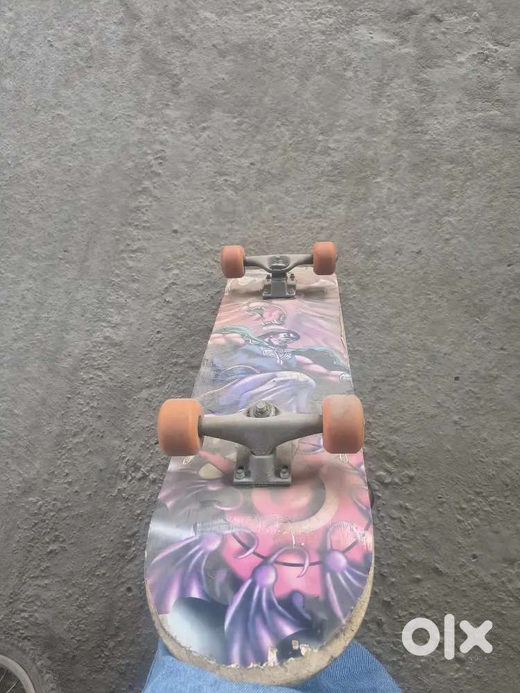 I wanna sell my skateboard only used 3 to 4 times bought in 2024.