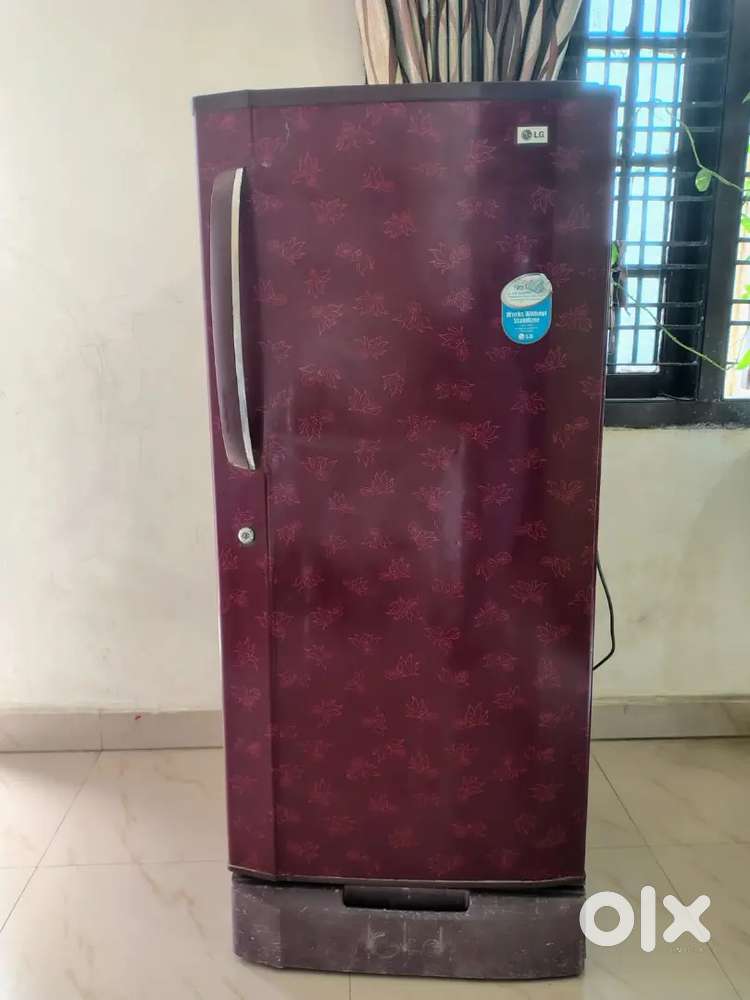 LG fridge in good condition