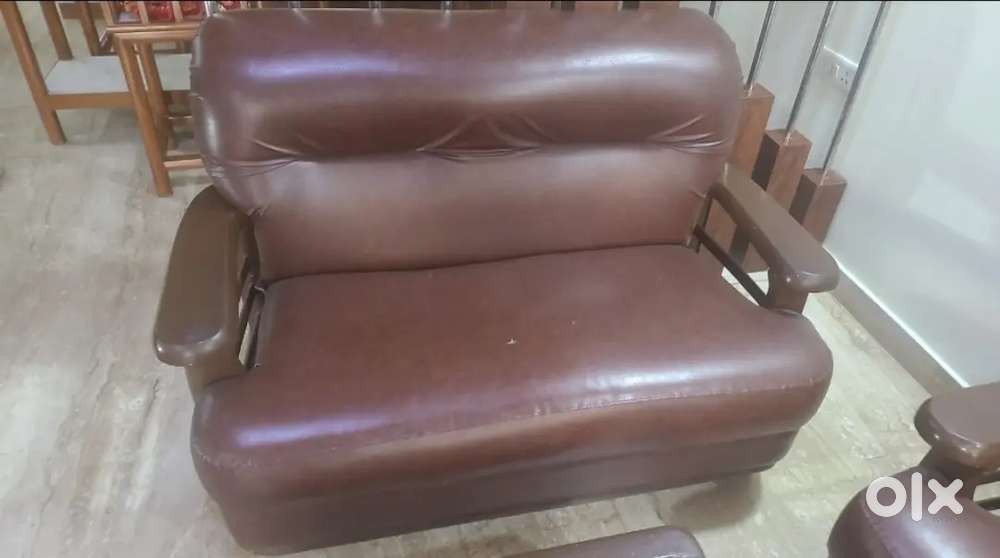 Sofa 7 seater  with center tabel