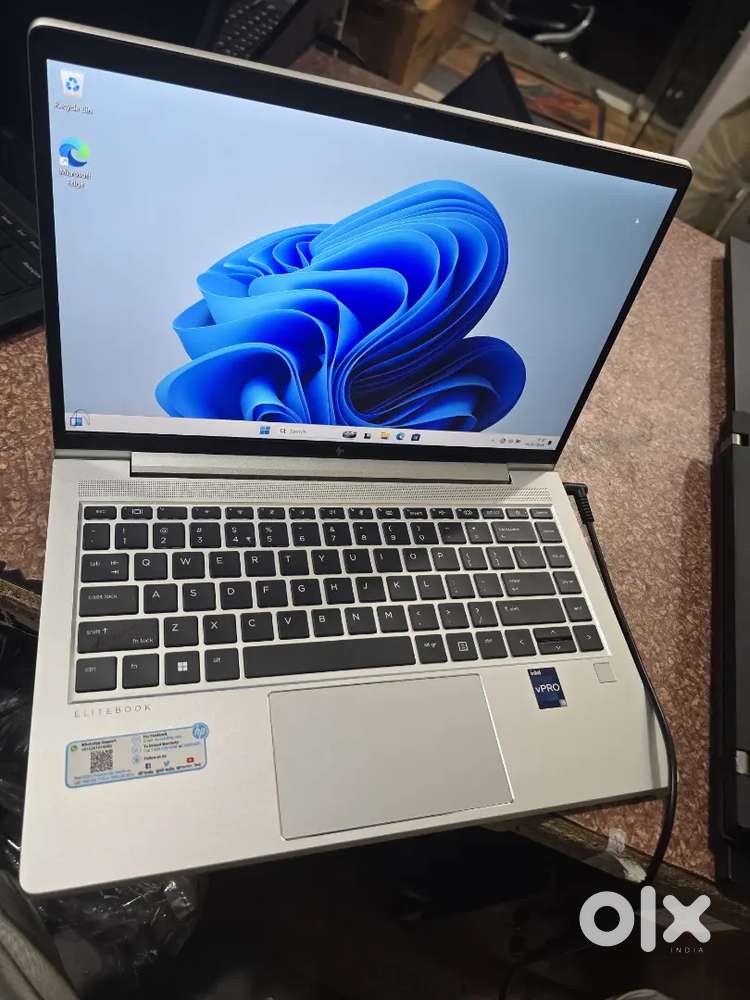 Hp elitebook i5 13th new