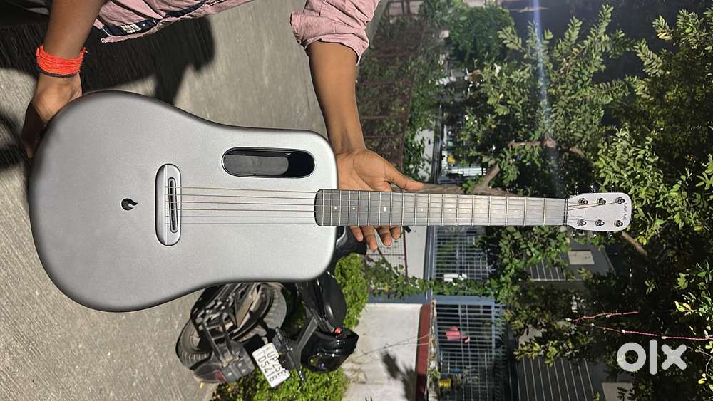 LAVA ME 4 guitar with bag pack