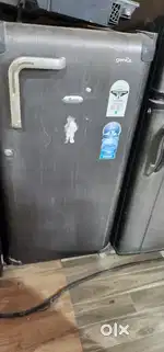 Whrilpool 165 lit fridge for sale
