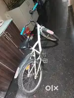 For age group below 8yrs boys useful &sports bicycle. Easy to carry