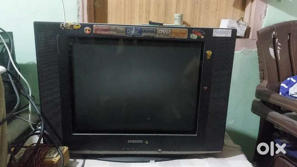 Samsung 21 CRT TV with Built-in DVD Support – Good Condition