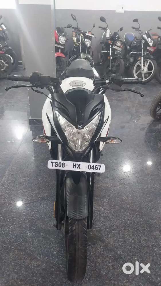 Bajaj NS160 2022 registration white color in exellent condition