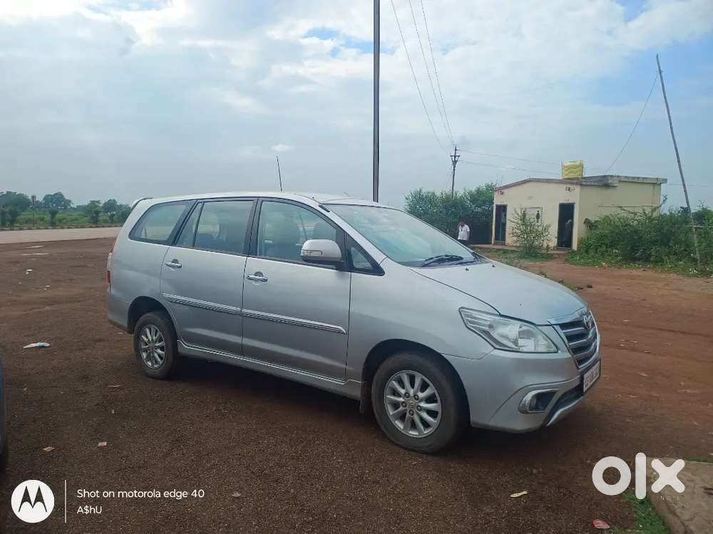 Toyota Innova V E3 luxury variant