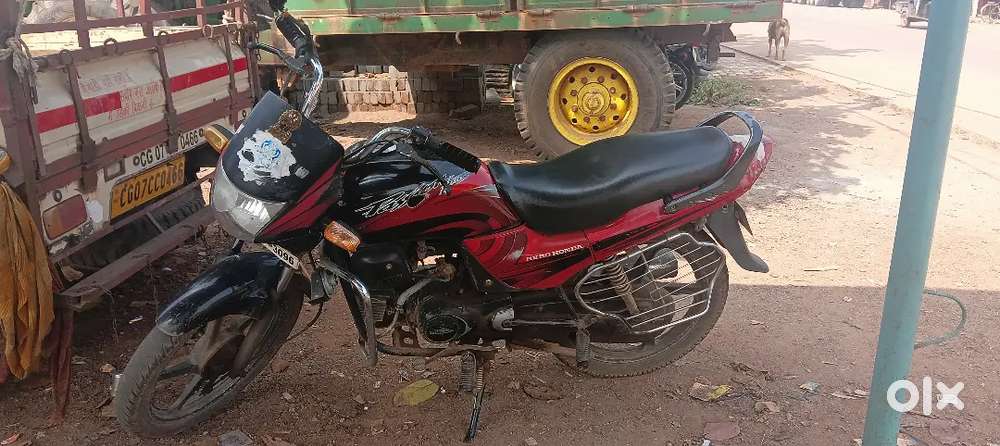 Al okay hai gadi passion plus hai