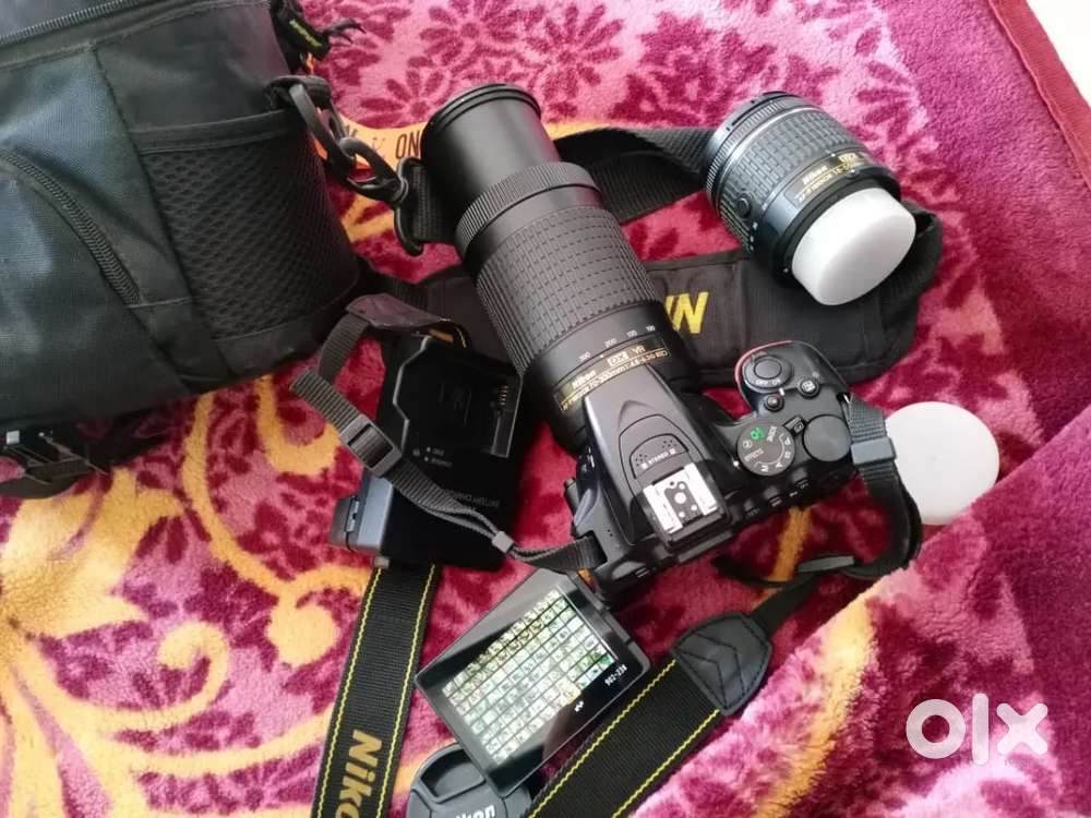 Nikon camera DSLR D5600 with Available Accessories