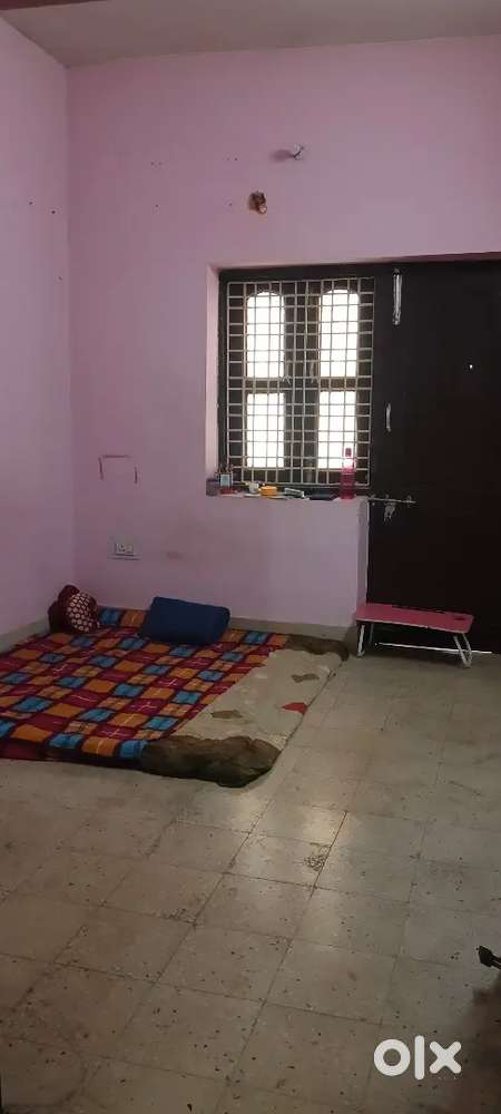 Need a good flatmate students (boys) friendly