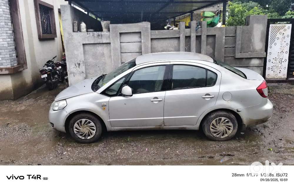Maruti Suzuki SX4 2011 cng