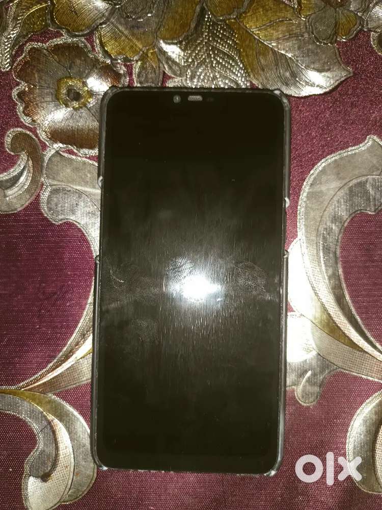 Realme 2 with cover with fresh screen without any scratch Batteryfault