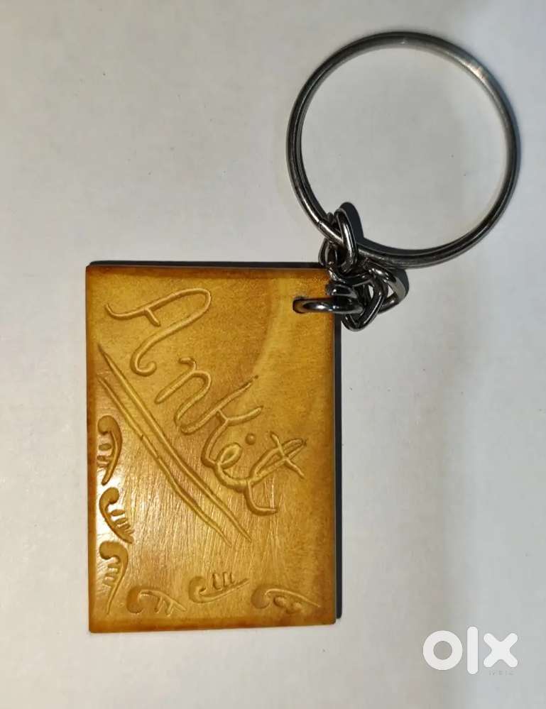 Wooden key ring 11 pis with NAME