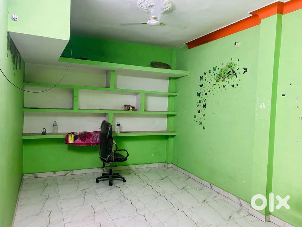 ROOMS AVAILABLE ONLY FOR GIRLS