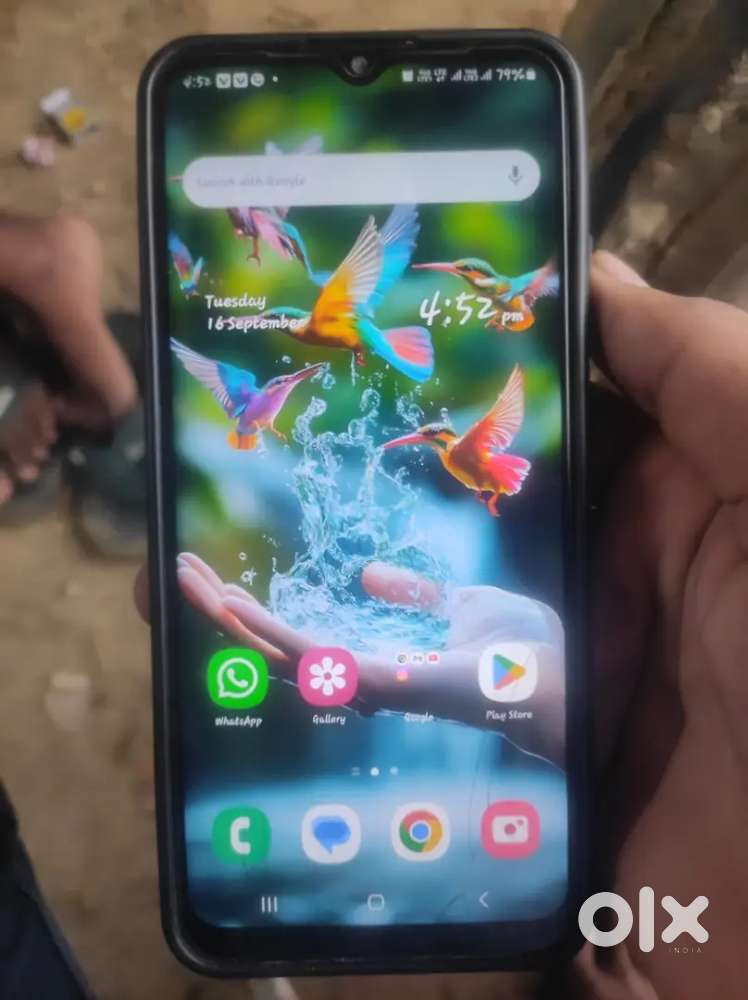 Phone Acha chal rha hai mujhe new Phone Lena hai