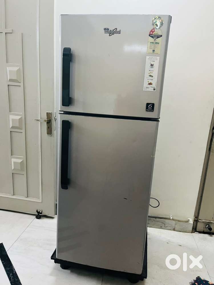 Whirlpool double door 245 Litre fridge