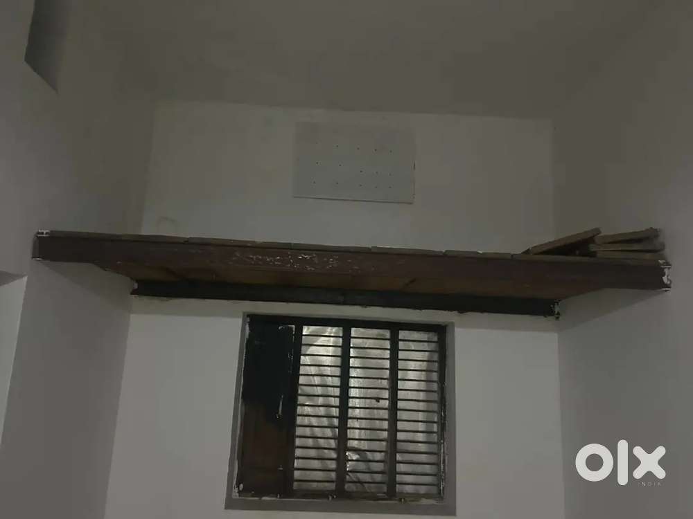 A spacious godown in centre of shamli is available for rent