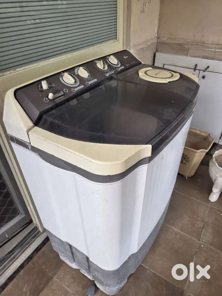 LG 7.5 kg washing machine @Manchanda