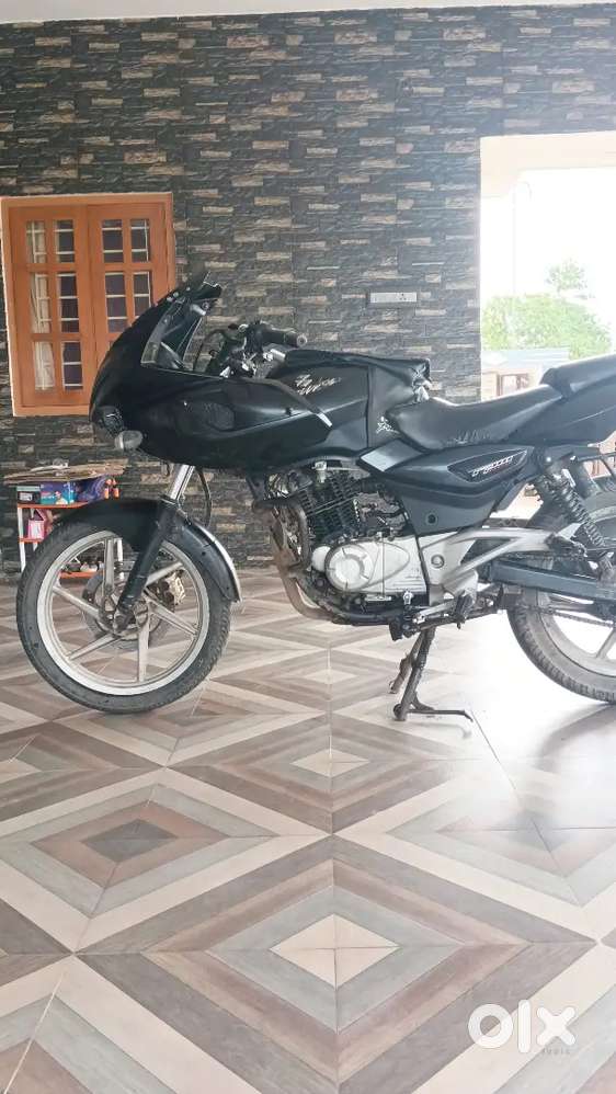 Pulsar 180  ( 220) modified