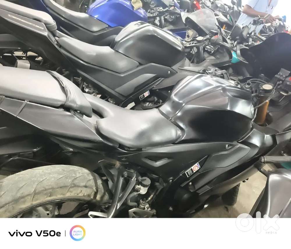 Yamaha R15