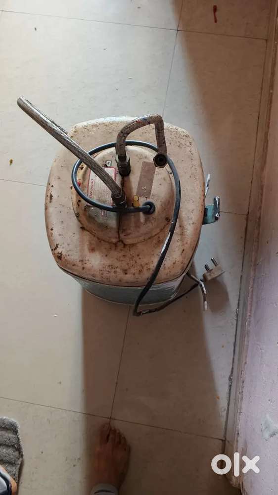 Geyser water heater 10 liter