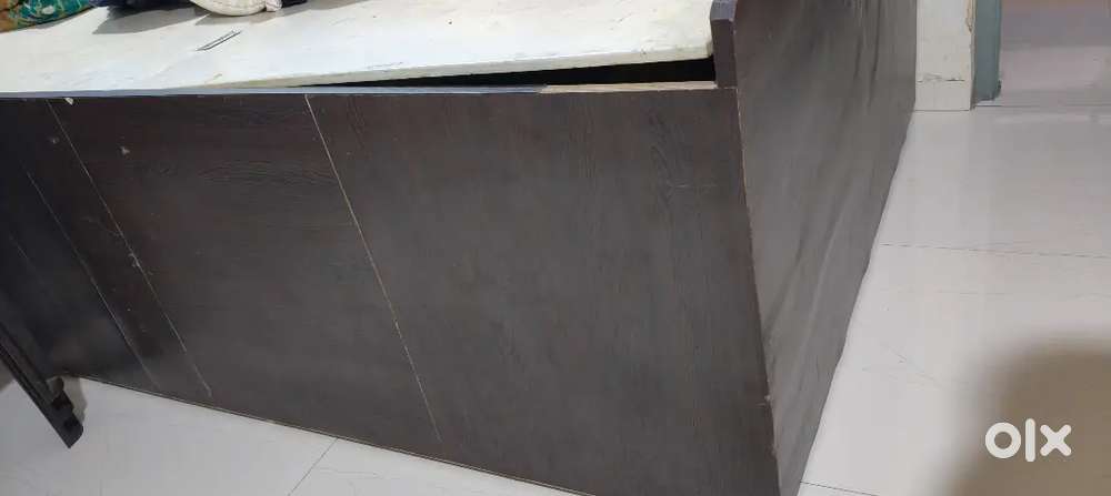 Bed 5*5 ( heavy storage ) 2500 Rs & ward drop 5*5j.5500 Rs Fiix rate..