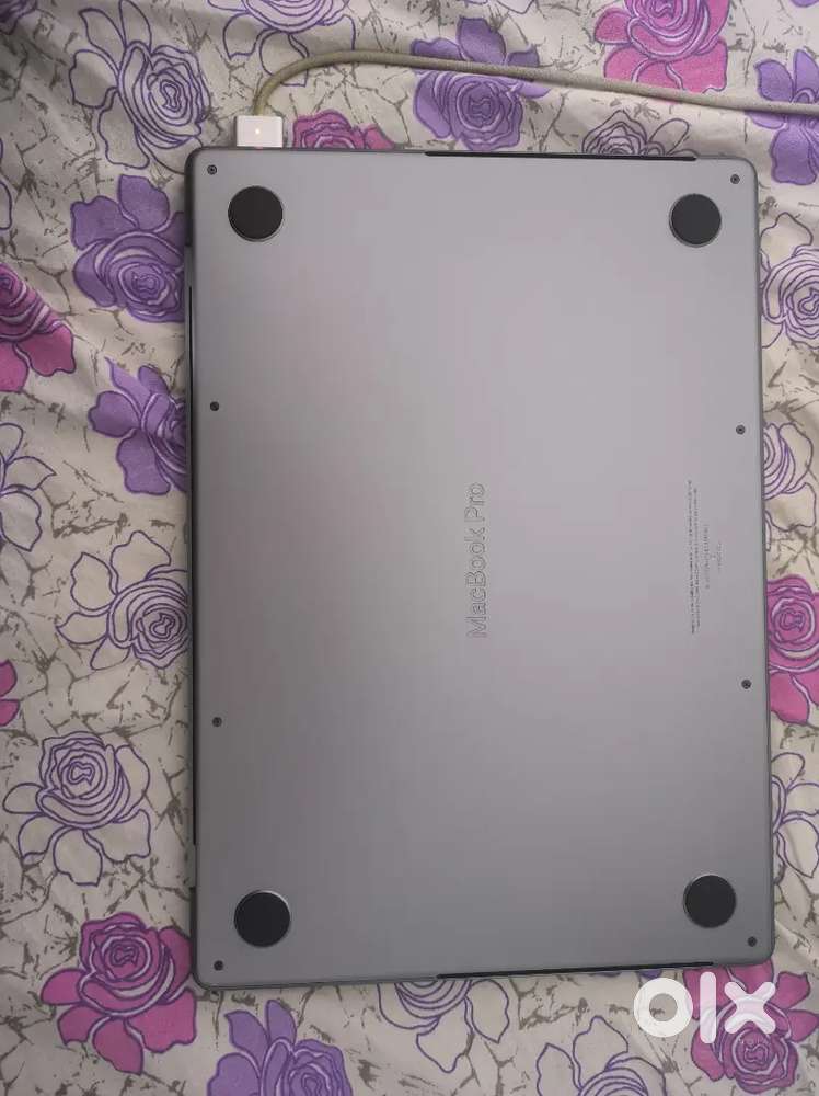 Macbook M1 pro   14 inch