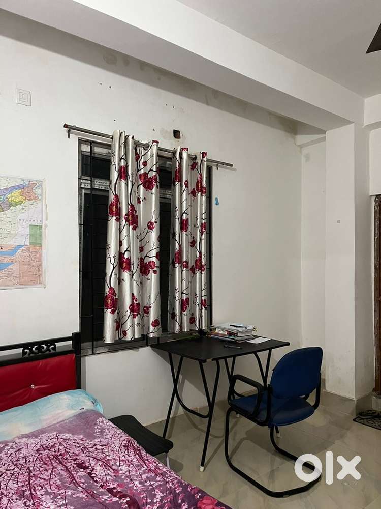 Searching for female roommate