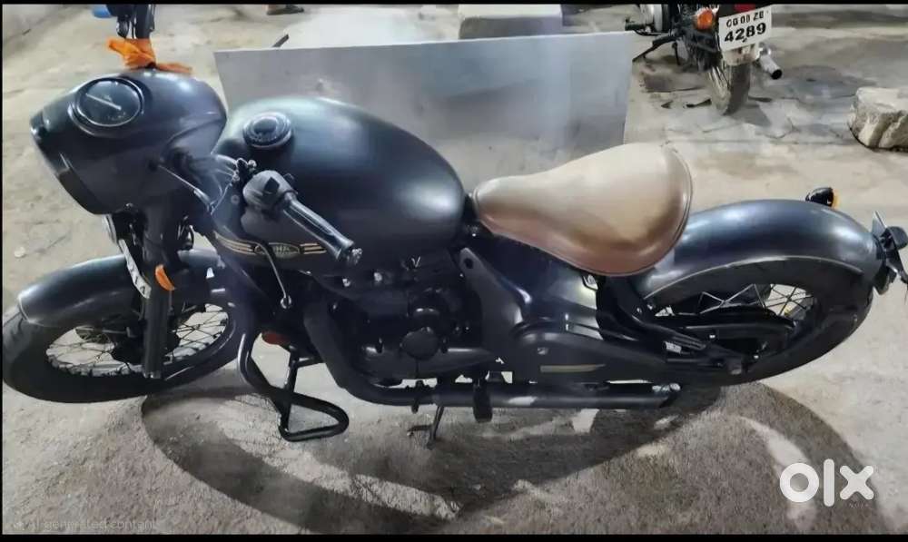 Jawa perak top model