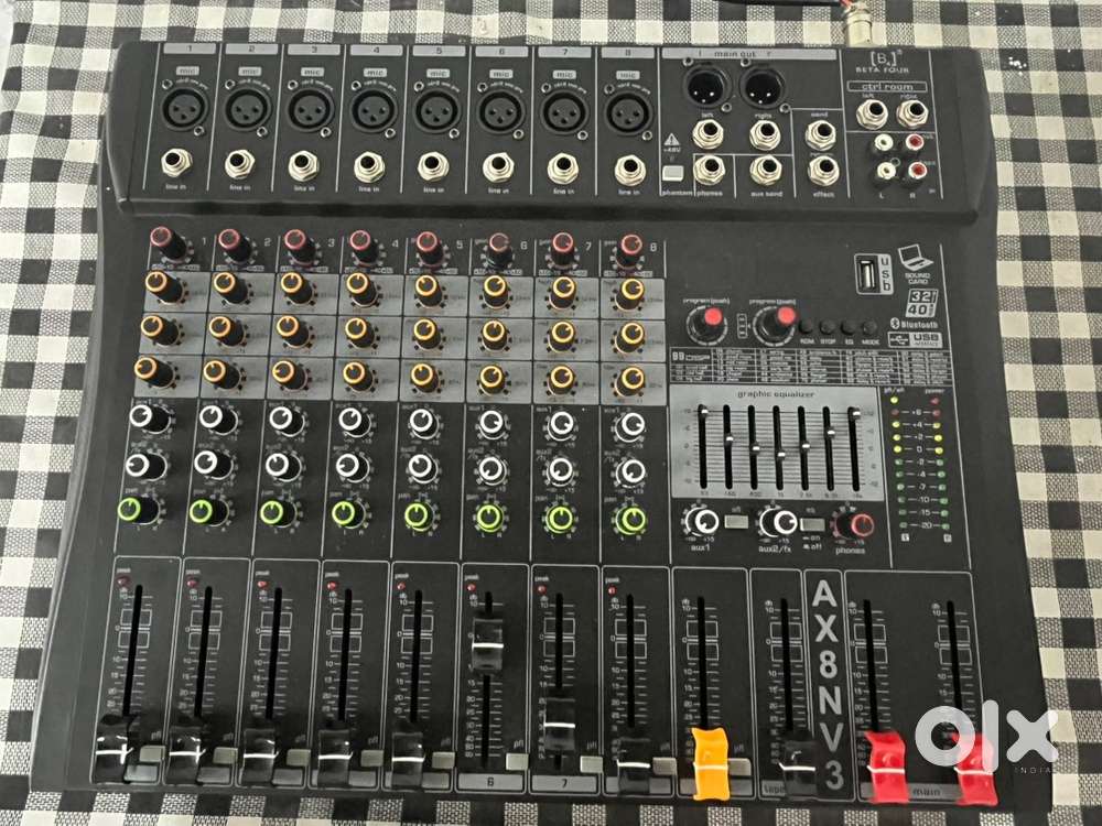 KH professional  Mixer with 8 channels