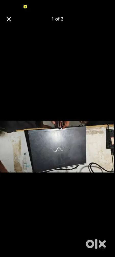 सोनी लैपटॉप रैम 4=256 बैट्री बैकअप 2/30घंटा लाइट थोड़ा कम है