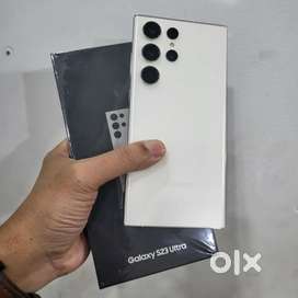 1.5 year old Samsung s23 ultra(global) wid box and documents..