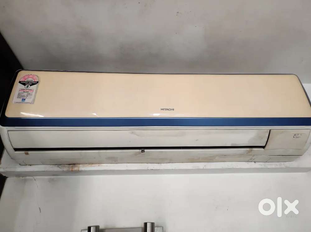 Hitachi Split AC 1.5 ton in good condition