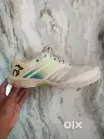 Kookaburra cricket spikes