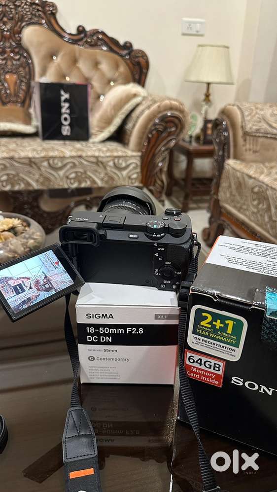 New condition sony A6700(Apsc) with Sigma 18-50mm. 2.5 yrs warranty