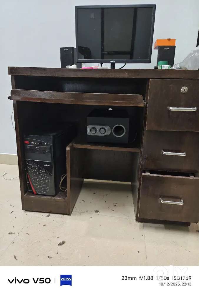 Furniture   computer table