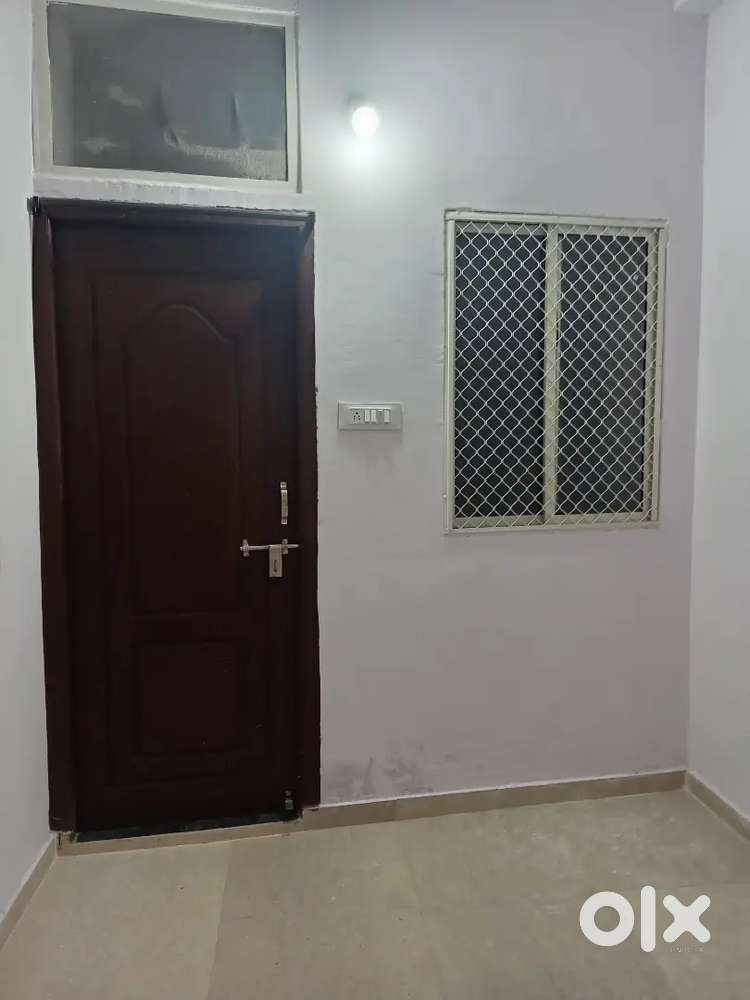2bhk 1 kitchen 1 washroom
