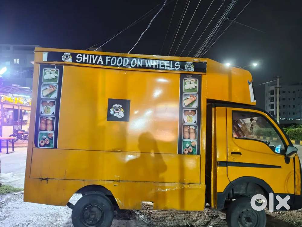 Food truck for rent monthly basis with all equipments