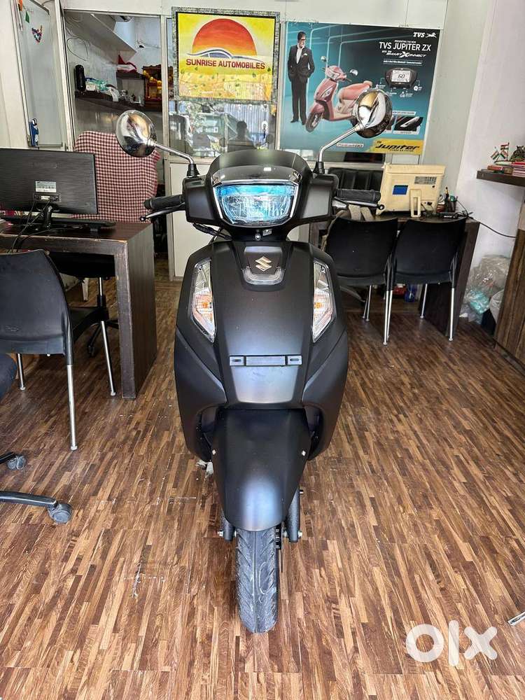 ACCESS 125 SPECIAL BT DISC BREAK BRAND NEW BUY ON LOAN ONLY MUMBAI