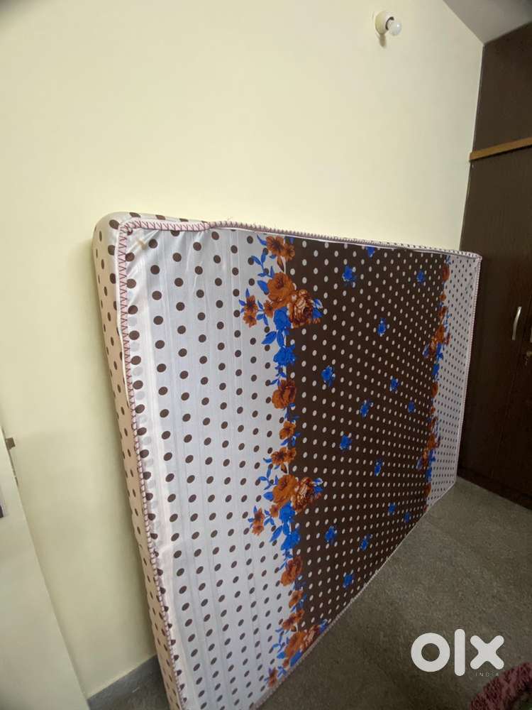 BED MATTRESS- Queen size