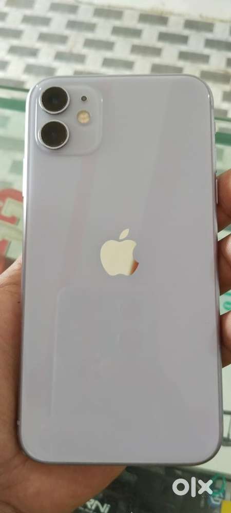 I phone 11 64 mobile pura fresh hai