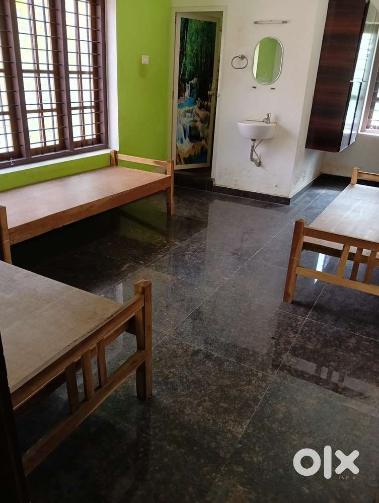 Room for rent (for gents) near Technopark phase 3