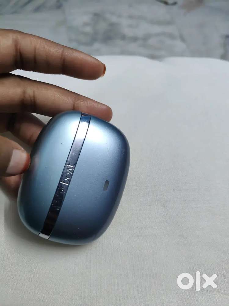 Boat Nivron  ear buds anc 32dB 42 hours