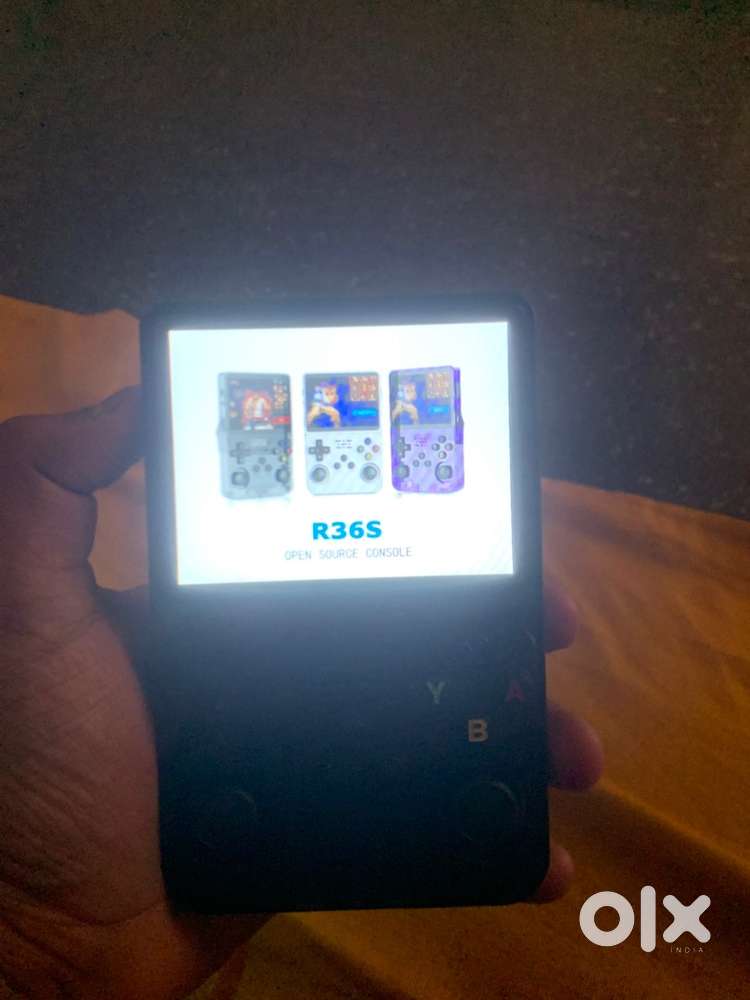 R36s Console in super condition