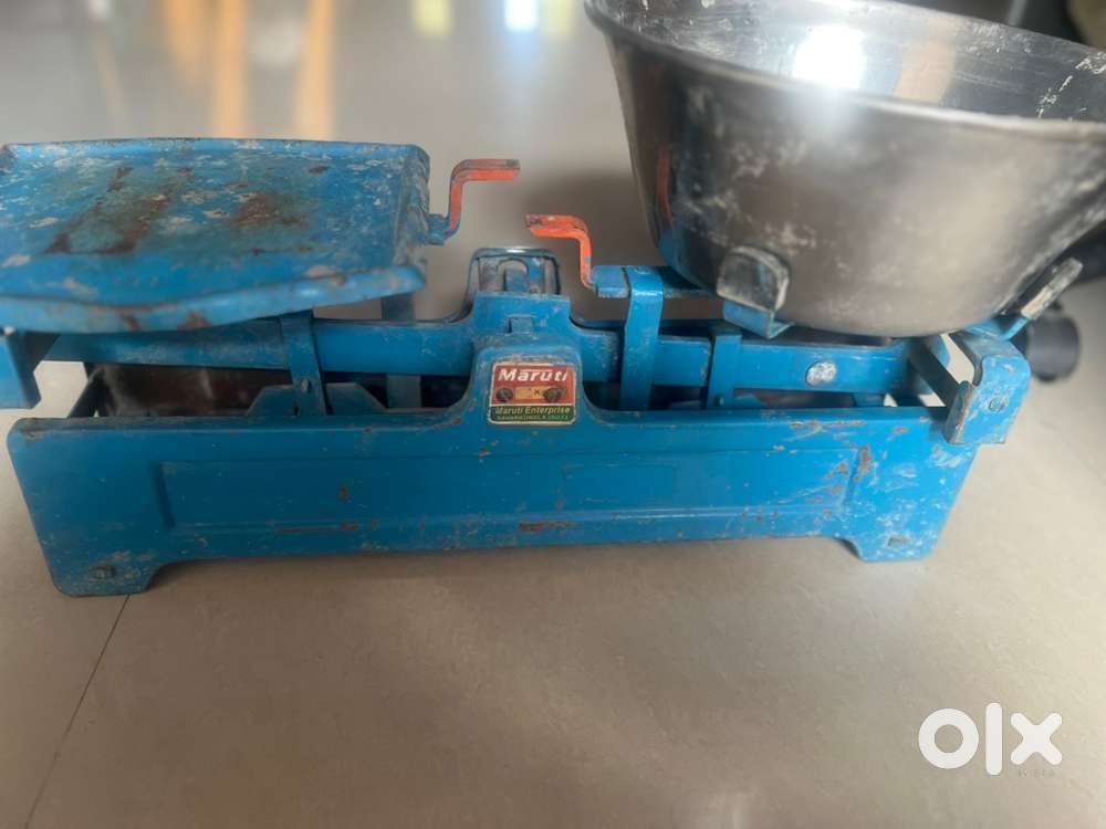 Traditional weighing scale