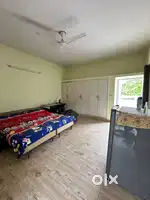 Independent Room for rent in sector 11 near PGI (Only for doctors)
