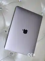 Apple Macbook Pro i5 8gb Ram 256gb Apple SSD 2018 Manufacturing