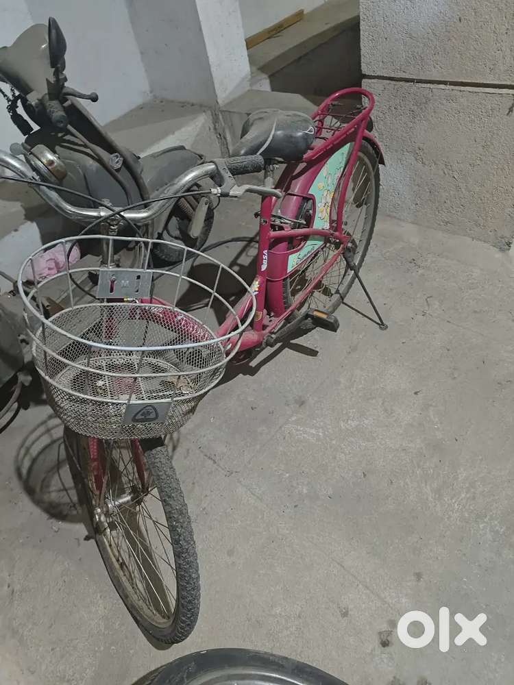 Very good condition BSA ladies cycle